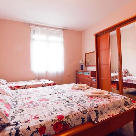 Apartment Sofija Nis Exterior photo
